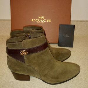 Coach low heeled shoes